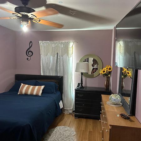 Colorful 3 Bedrooms Twin Home Near Center 费城 外观 照片
